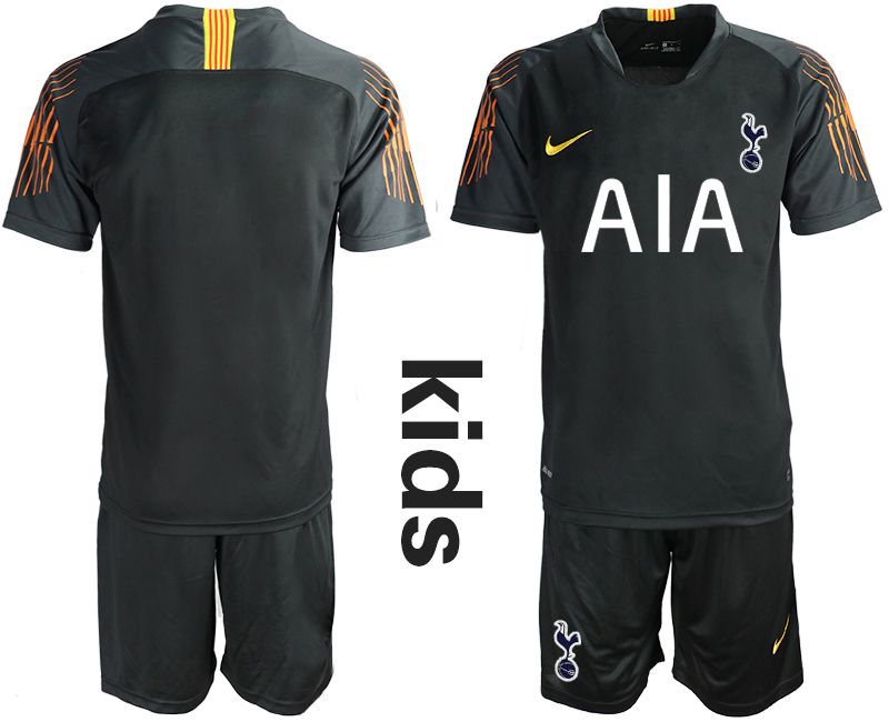 tottenham hotspur youth goalkeeper kit